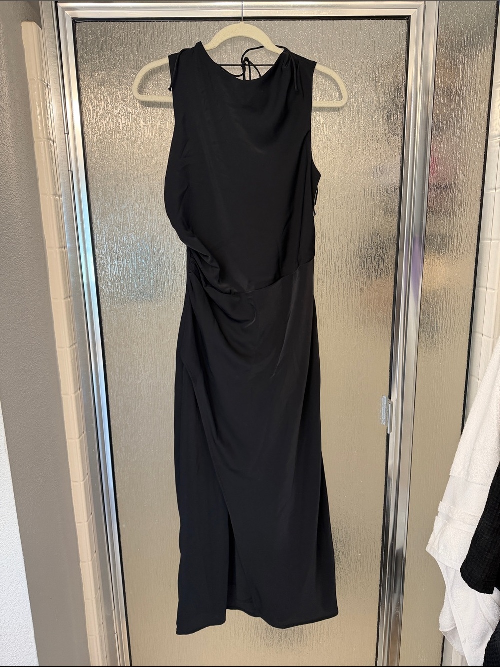 Abercrombie Classic Black Sleeveless Midi Dress - Elegant Evening Style